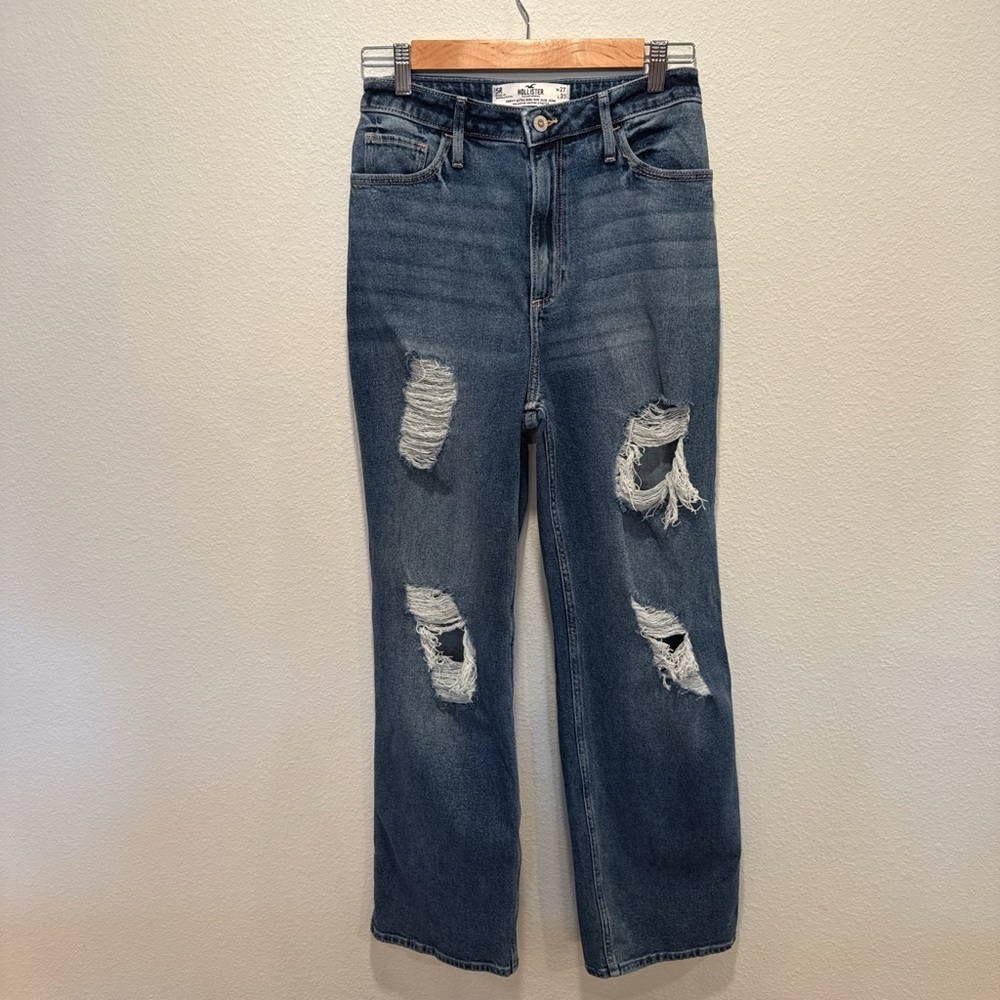 Hollister Curvy Ultra High-Rise Dad Jeans — Ripped — W27 L31 — Like New - Picture 3 of 8